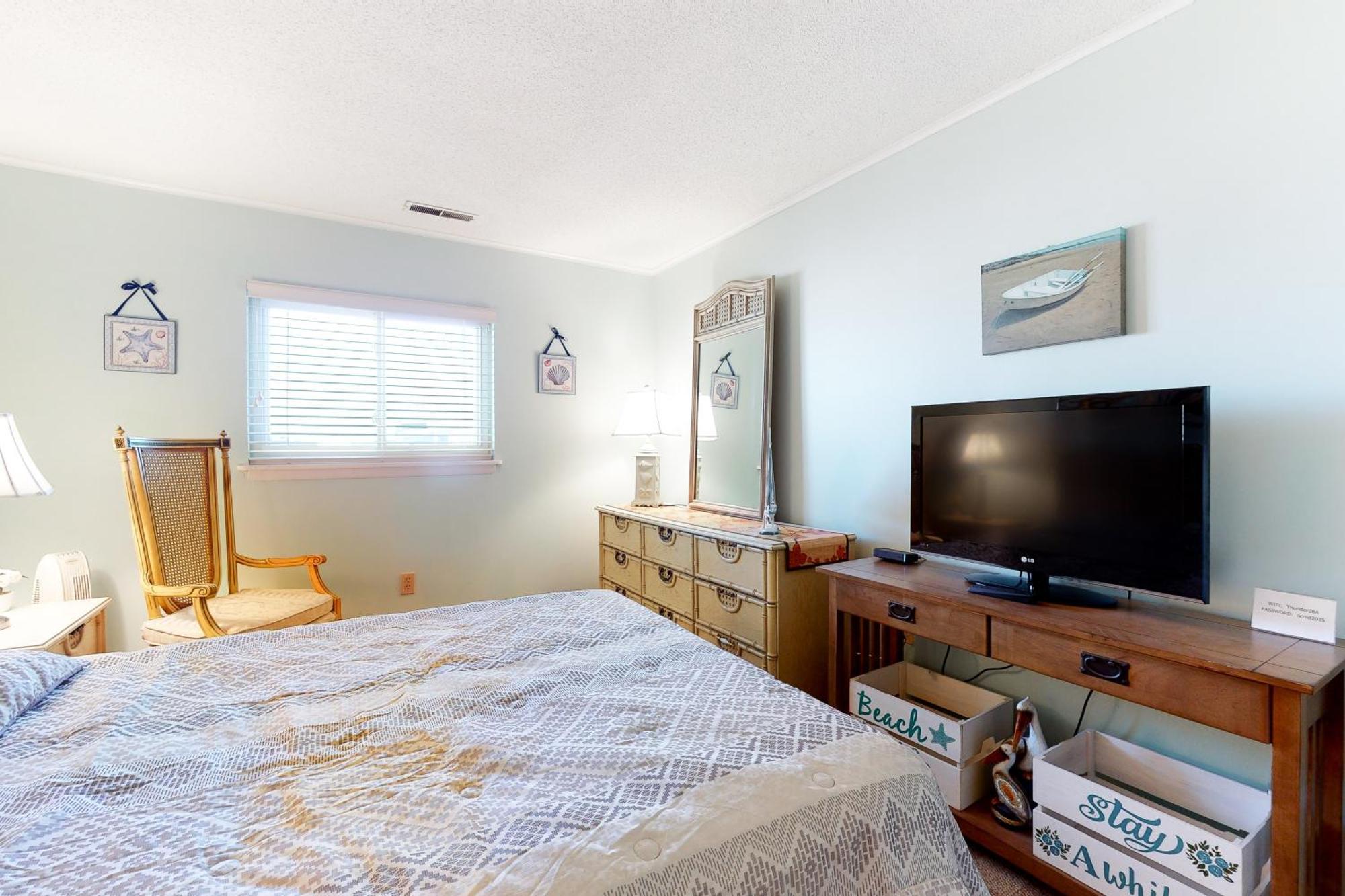 Thunder Island Condos II Ocean City Room photo