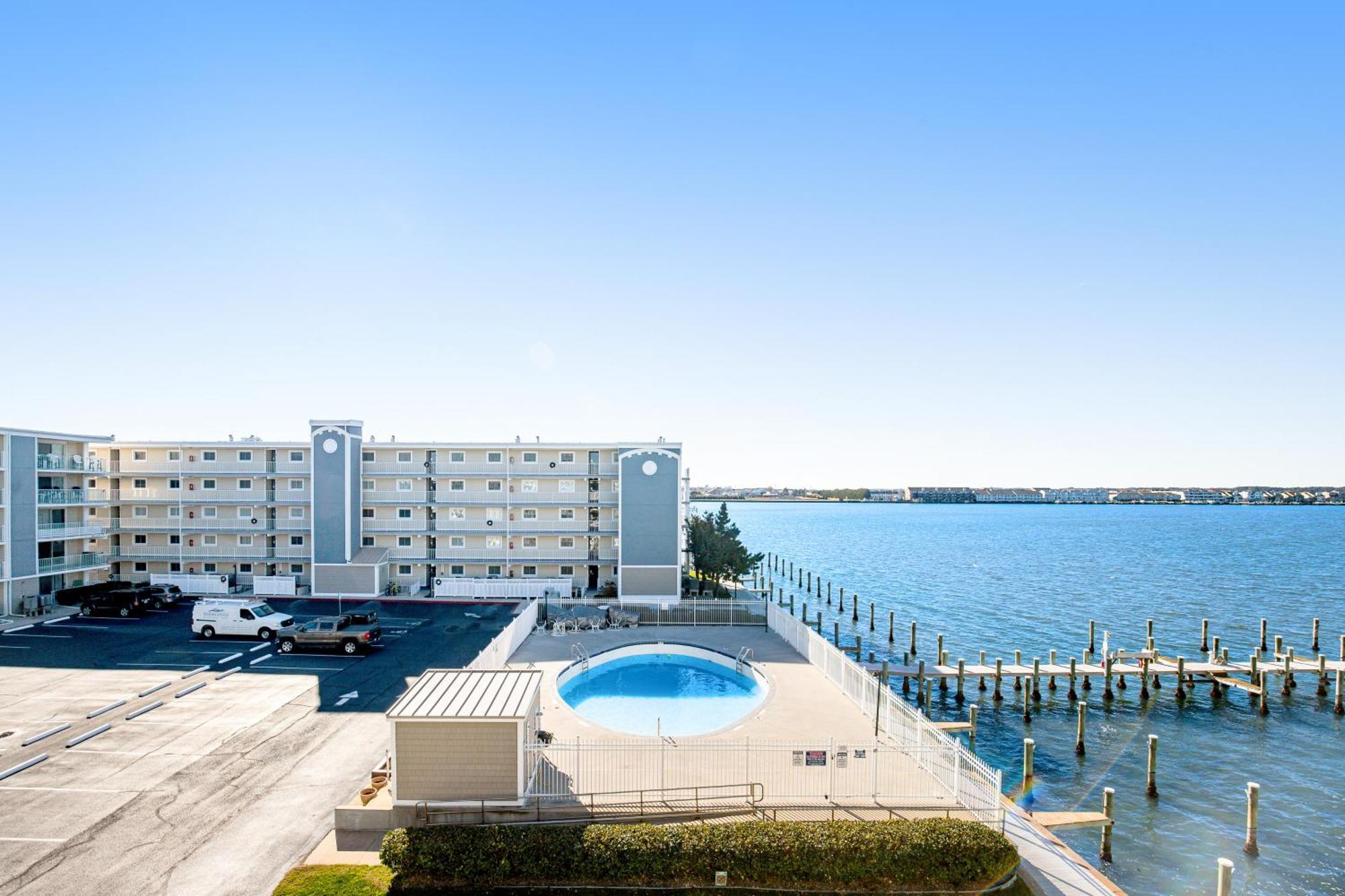 Thunder Island Condos II Ocean City Room photo