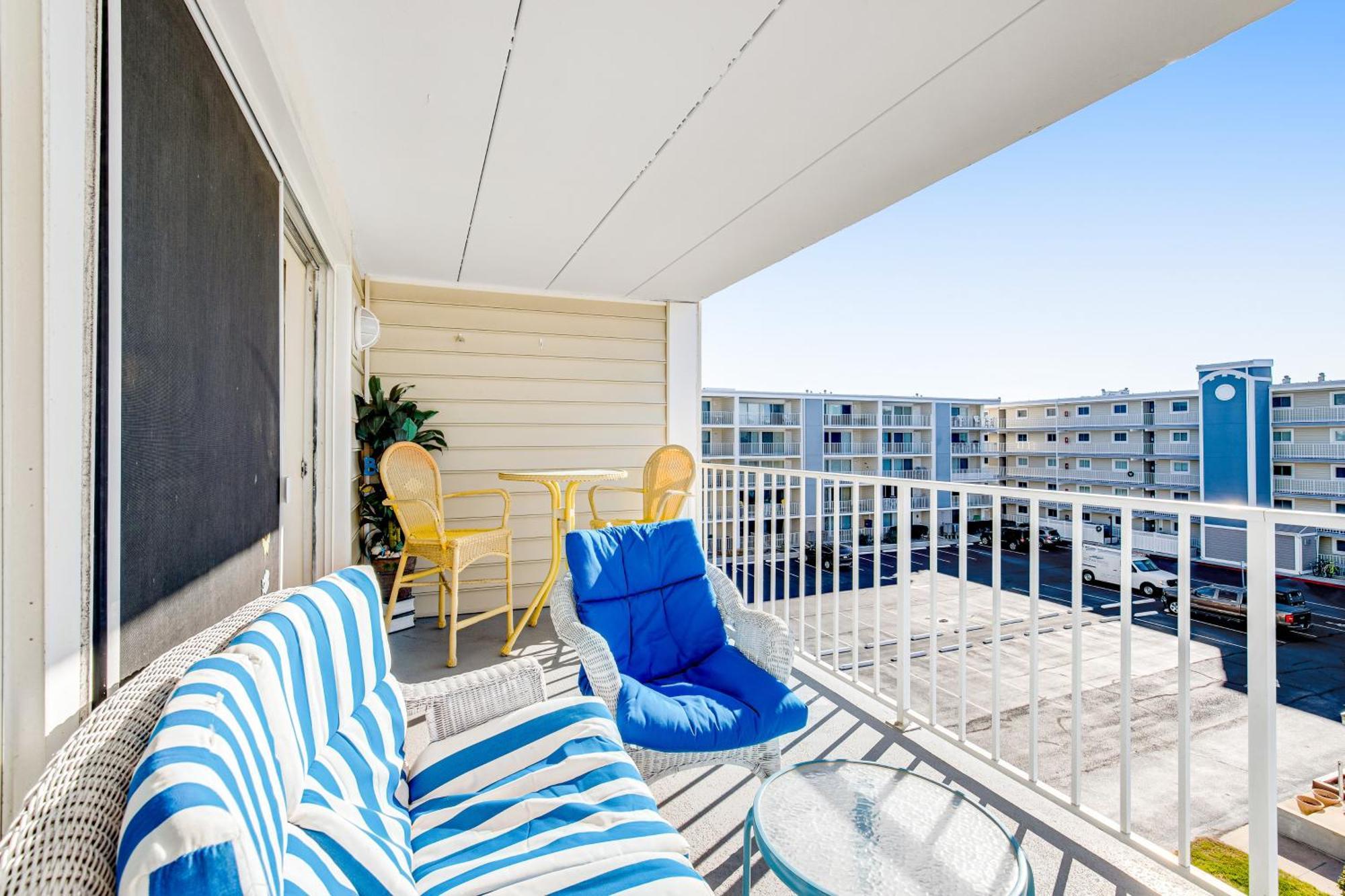 Thunder Island Condos II Ocean City Room photo