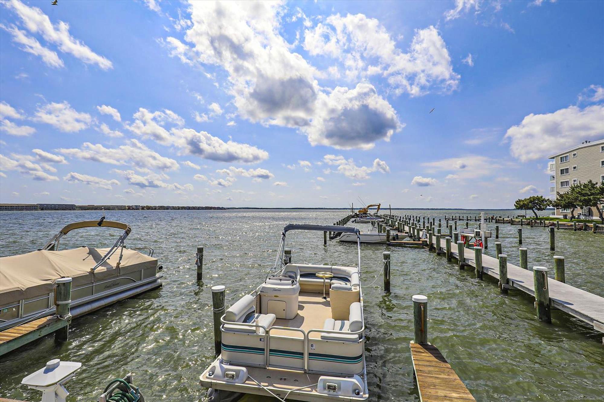 Thunder Island Condos II Ocean City Room photo